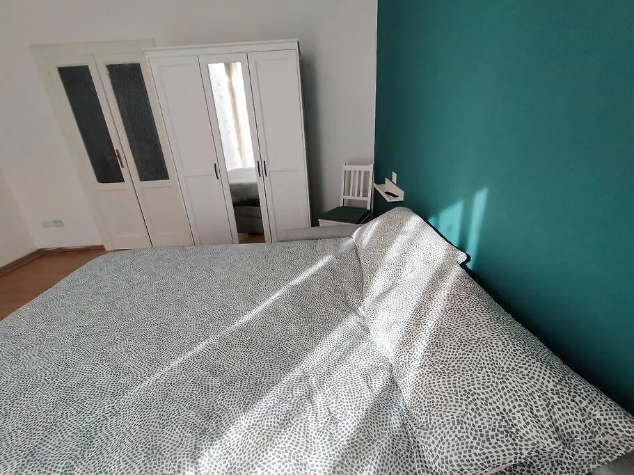 Aura Apartment 巴里